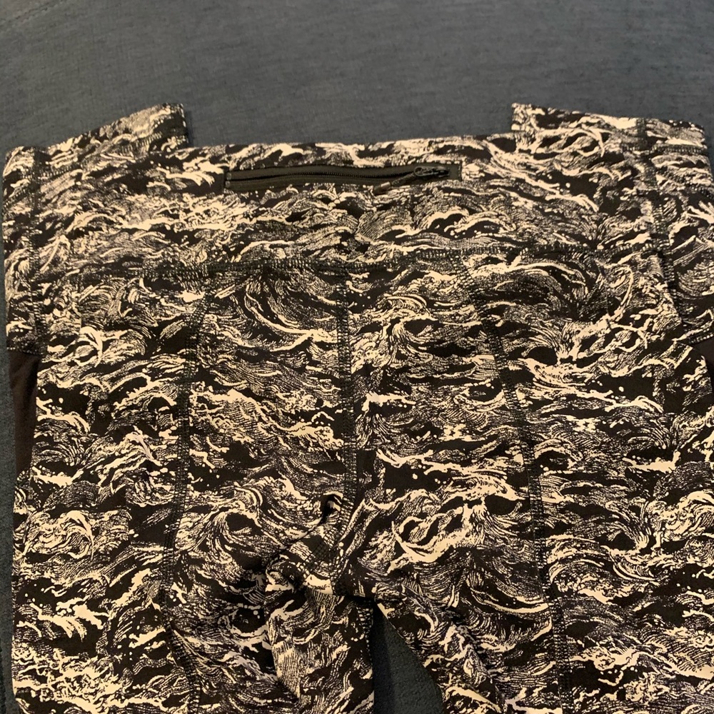 Lululemon Crop Leggings Size 4